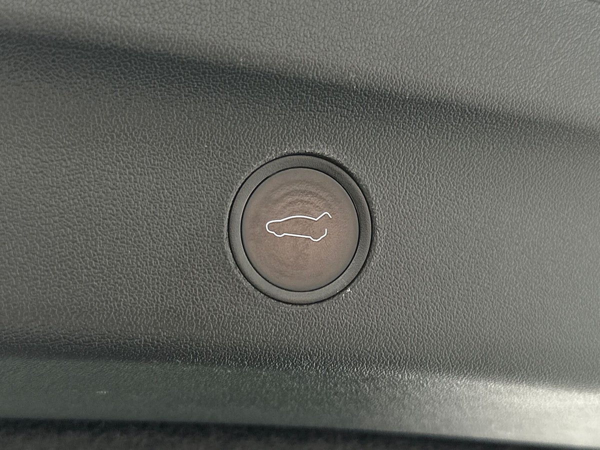 Tesla Model Y Long Range AWD billede 18