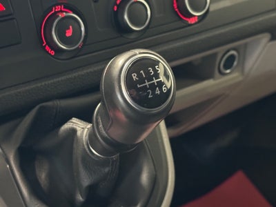 VW Transporter TDi 150 Kassevogn lang