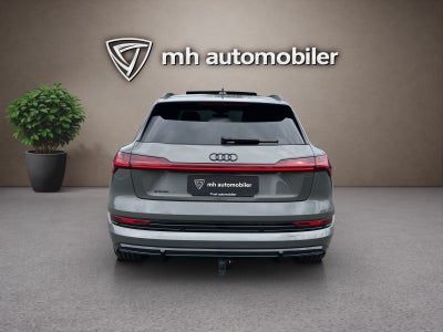 Audi e-tron Black Edition S-line quattro