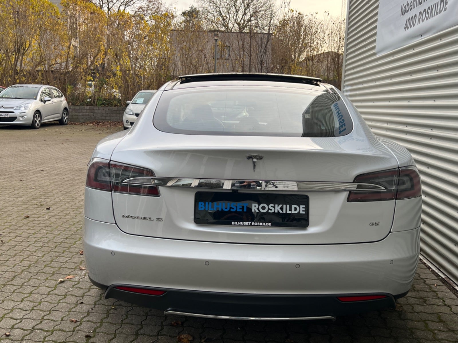 Tesla Model S 2014