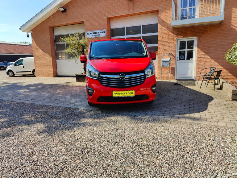 Opel Vivaro CDTi 125 Sportive L2H1