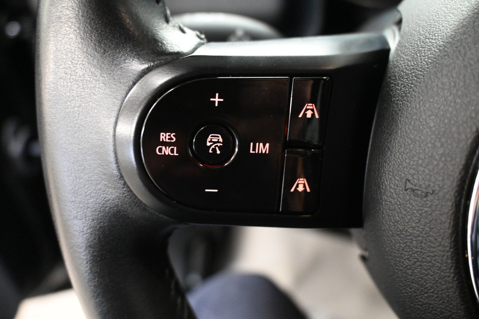 MINI Countryman Cooper SE Essential aut. ALL4