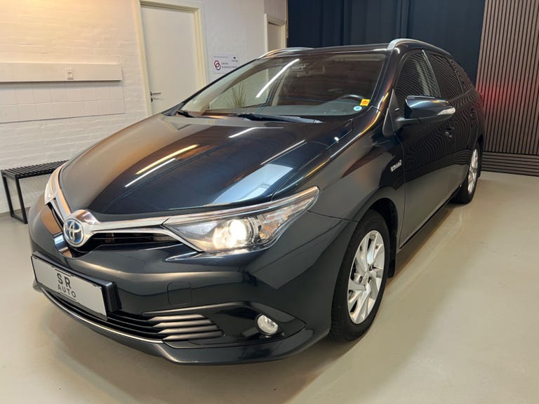 Toyota Auris Hybrid H2 Comfort Touring Sports CVT