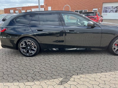 BMW i5 eDrive40 Touring Supercharged