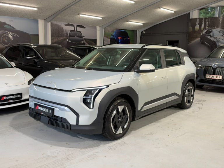 Kia EV3 Long Range Access