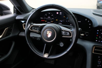 Porsche Taycan 4 Performance+ Cross Turismo