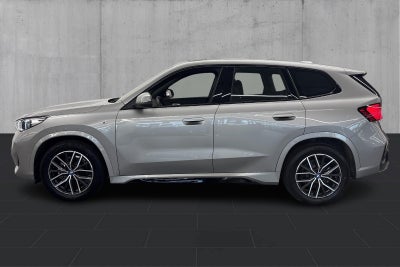 BMW iX1 eDrive20 M-Sport BMW iX1 eDrive20 M-Sport - 1