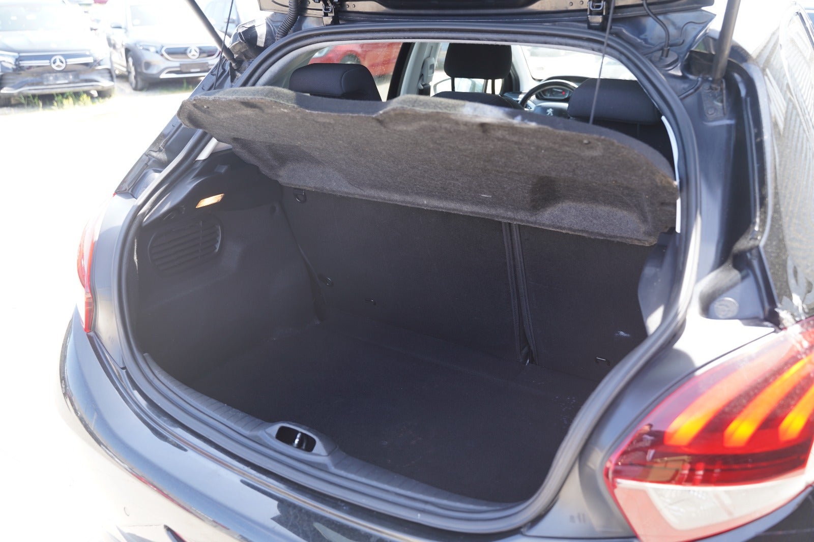 Billede af Peugeot 208 1,6 BlueHDi 100 Allure