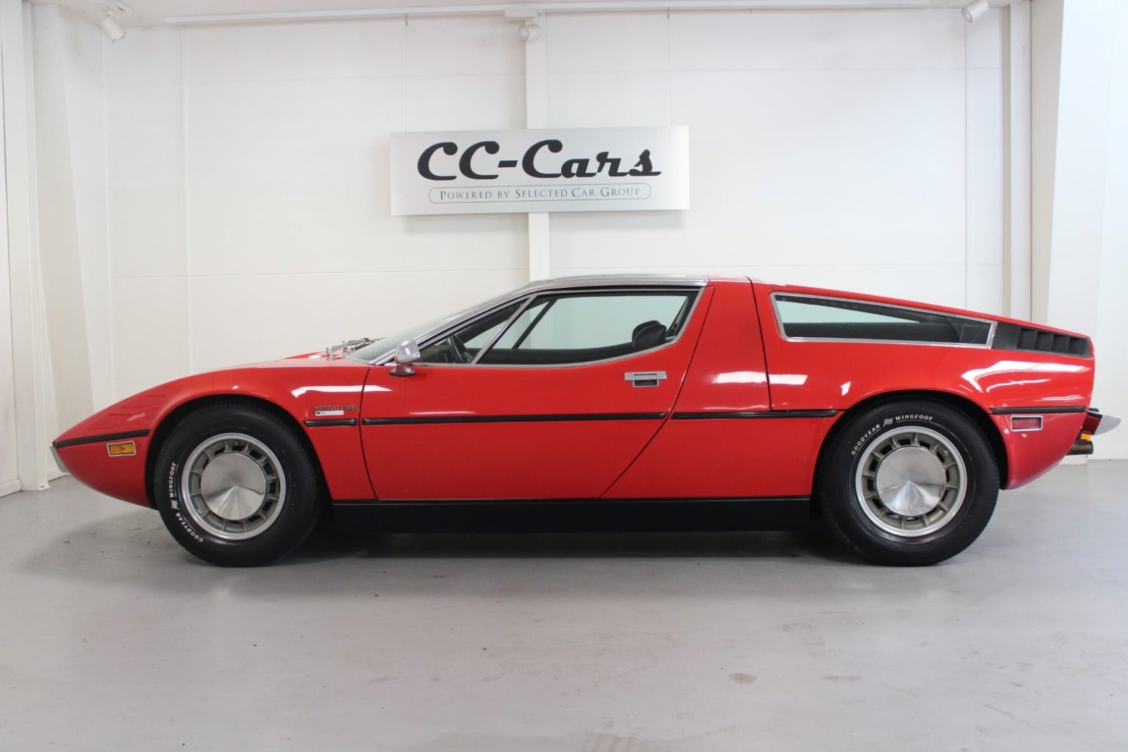 Maserati Bora 4,9