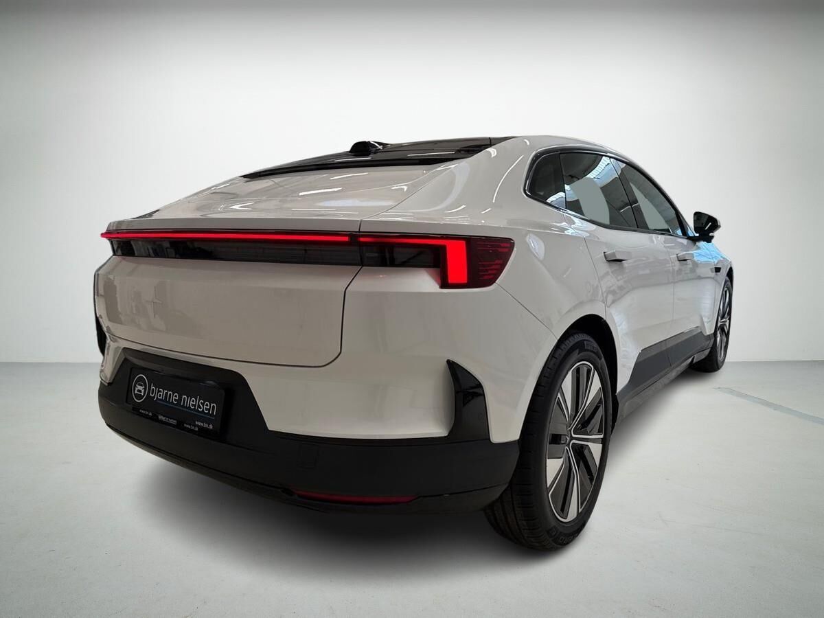 Polestar 4 Long Range AWD billede 11