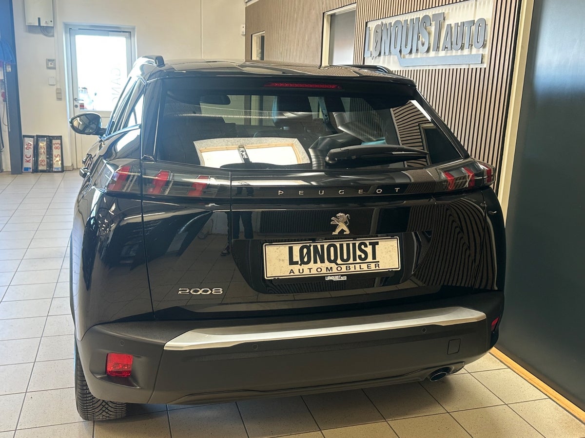 Peugeot 2008 BlueHDi 100 Allure Peugeot 2008 BlueHDi 100 Allure