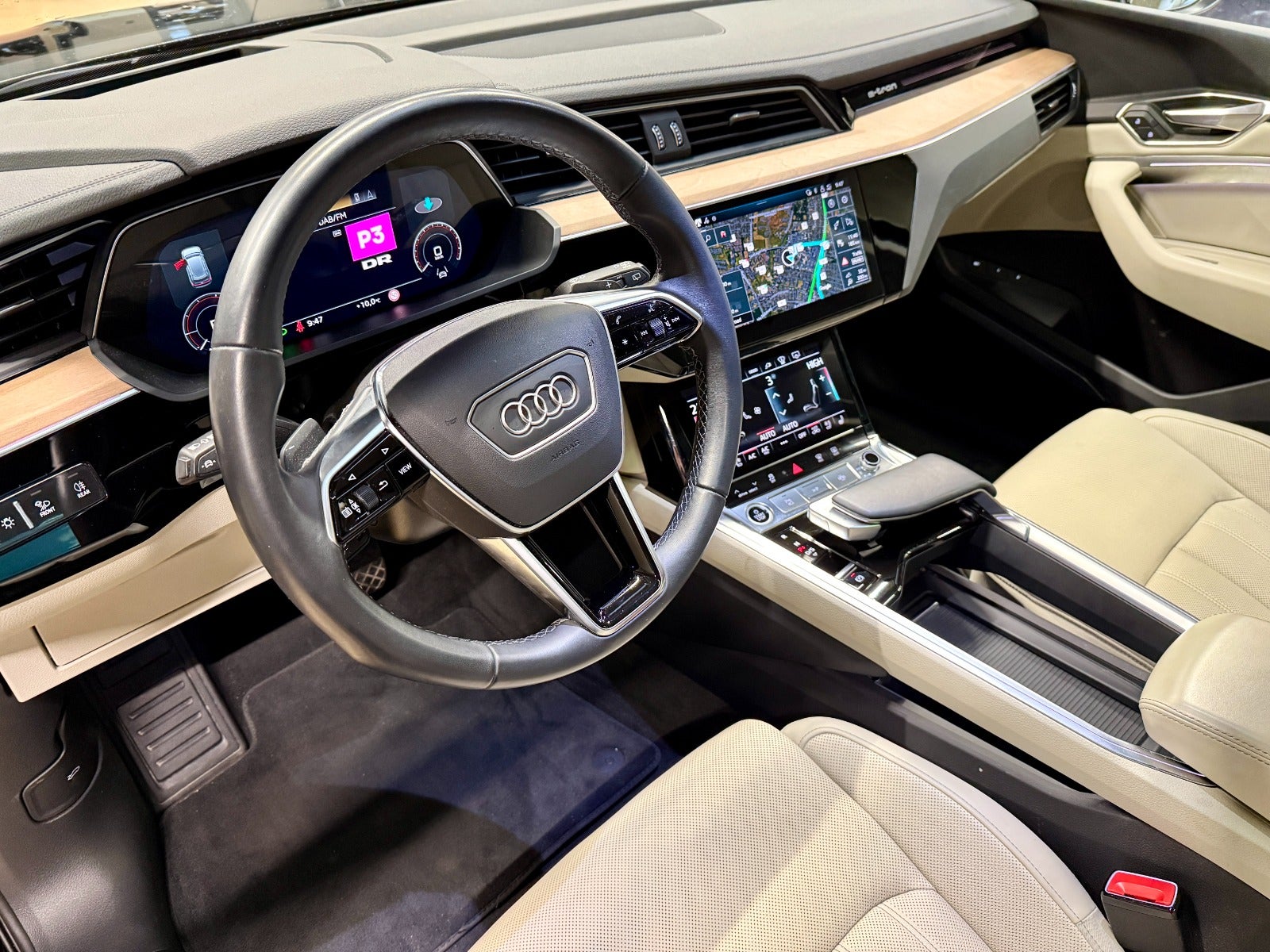 Billede af Audi Q8 e-tron 55 Advanced quattro