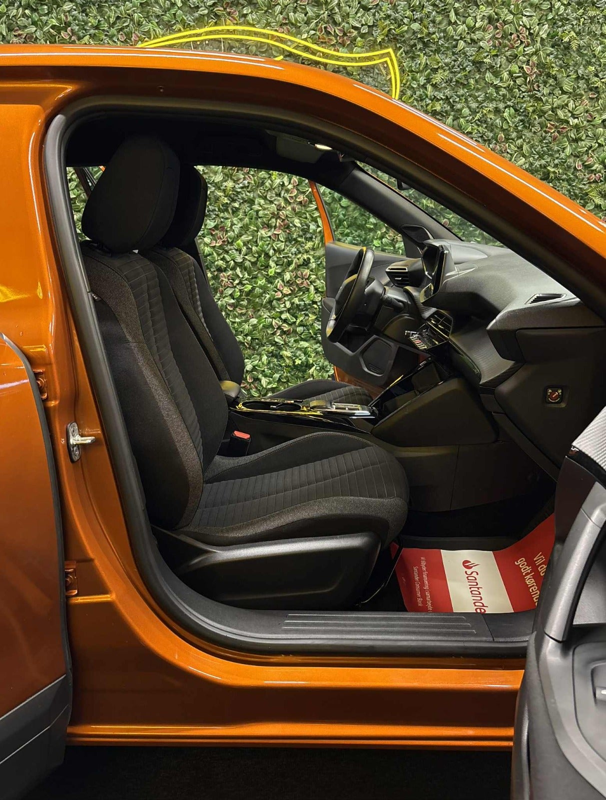 Billede af Peugeot e-2008 50 Active