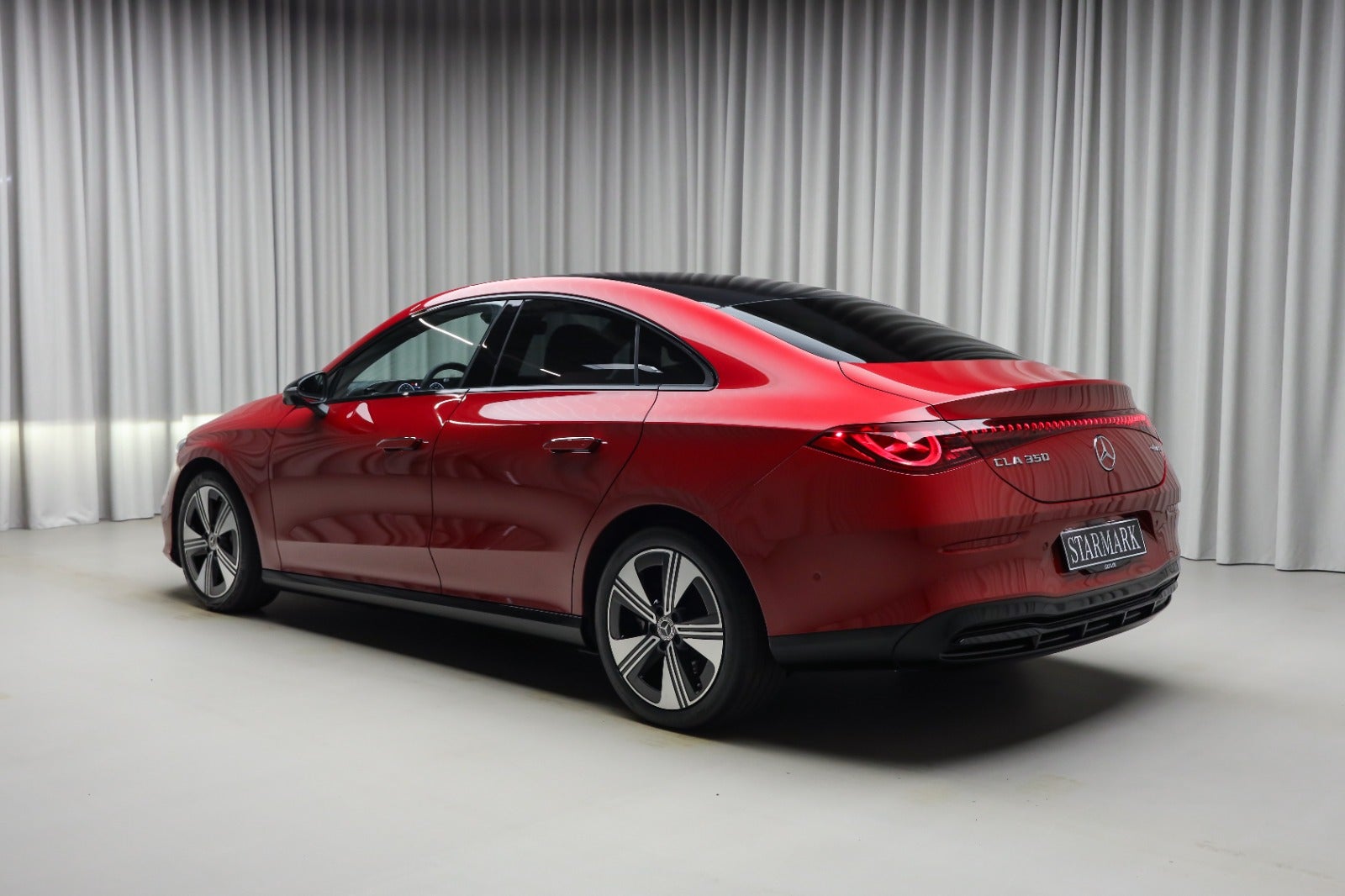 Mercedes-Benz CLA 350 (3/8)