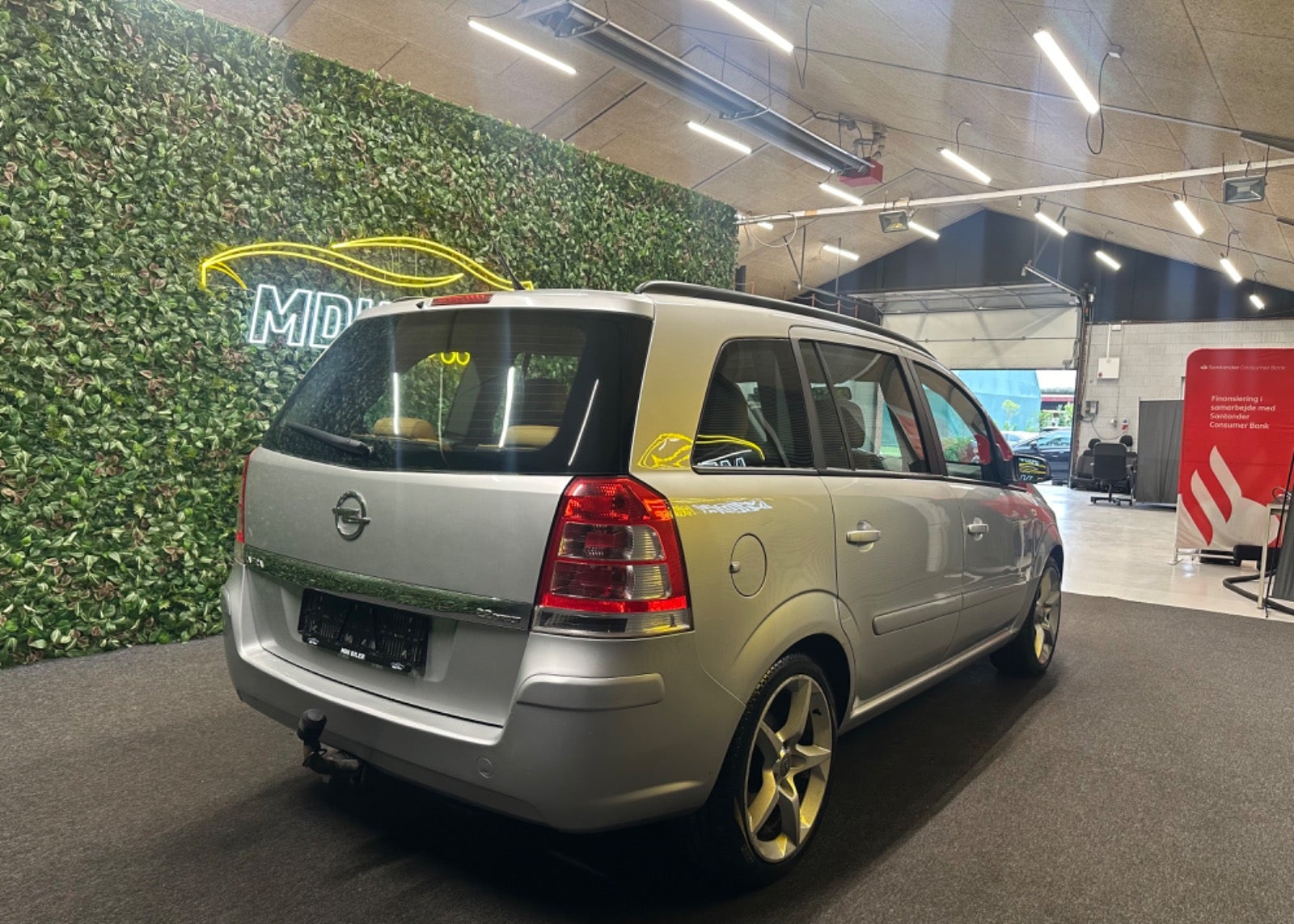 Billede af Opel Zafira 2,2 16V Cosmo aut.