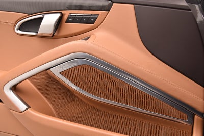 Porsche 911 Turbo S Cabriolet PDK