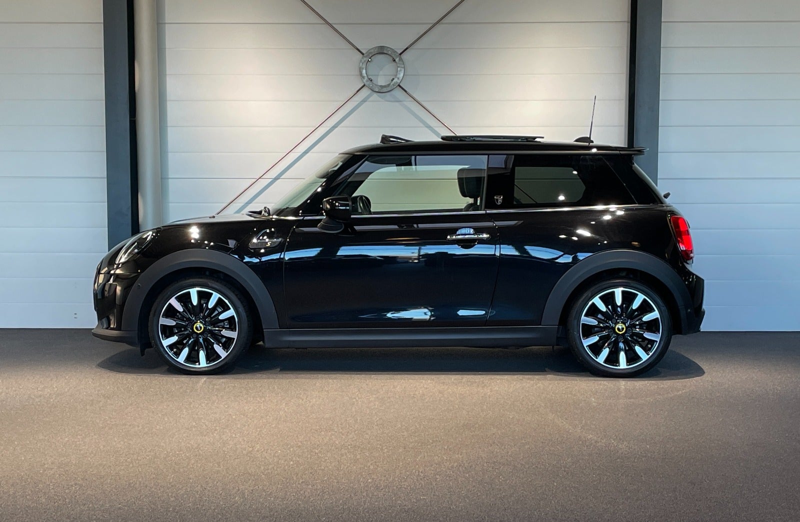 MINI Cooper SE Yours Trim