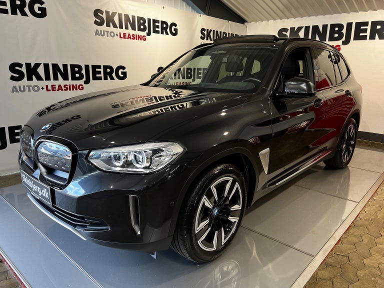 BMW iX3 Charged