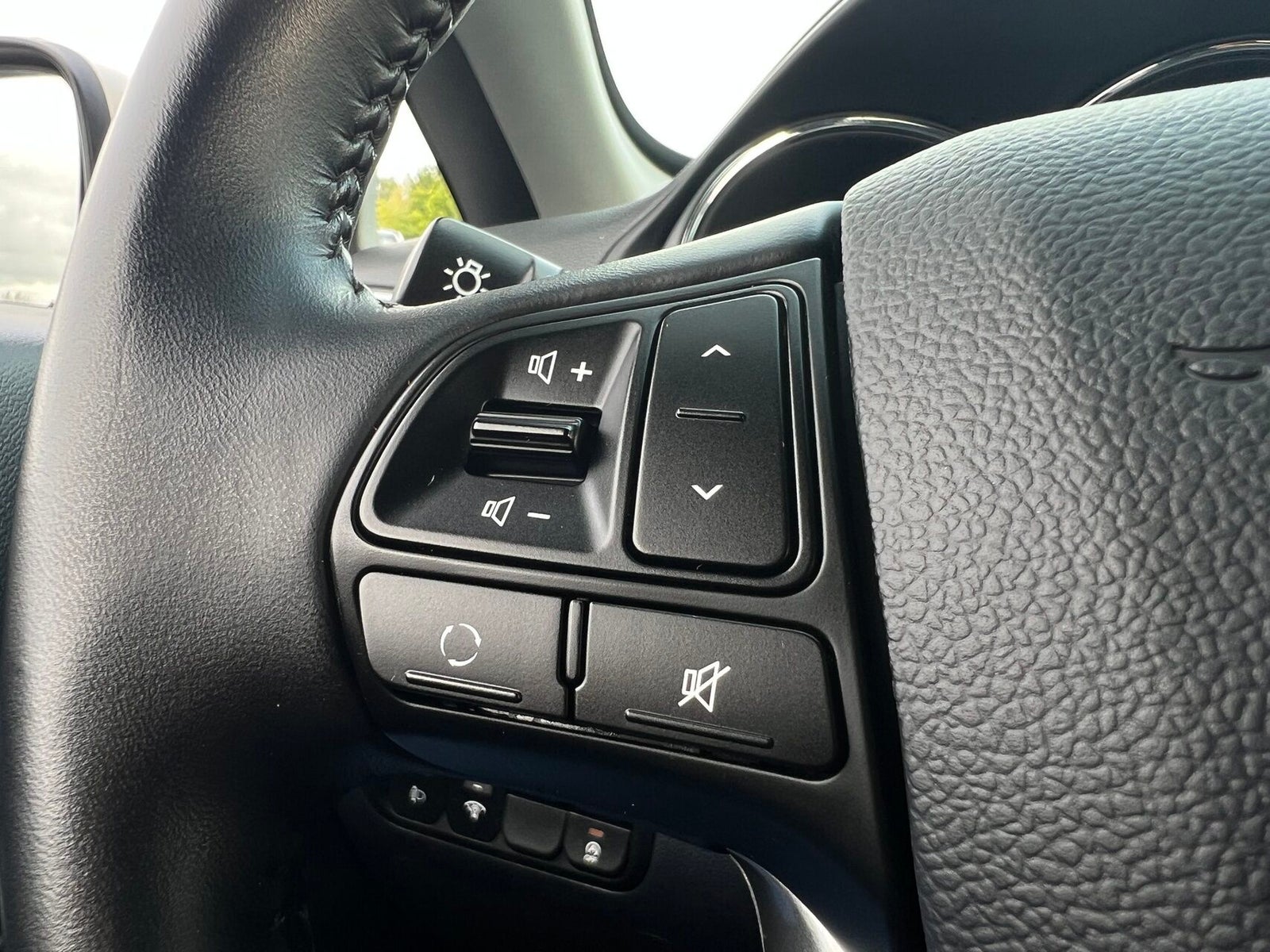 Kia Rio CVVT Attraction