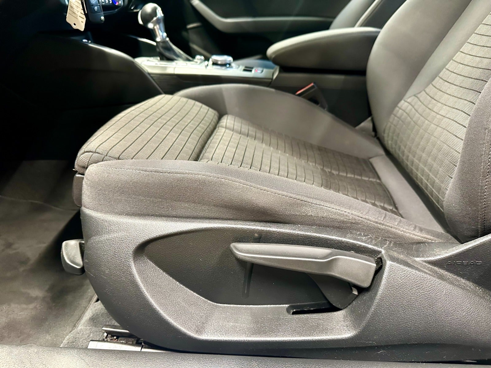 Billede af Audi A3 40 TFSi Limited plus Cabriolet quattro S-tr.