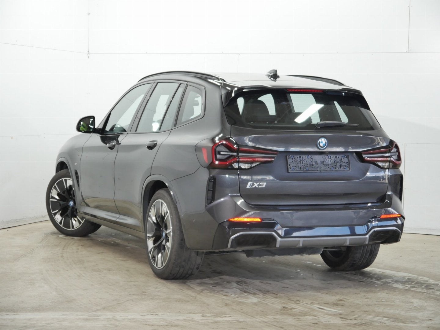 BMW iX3 Charged M-Sport