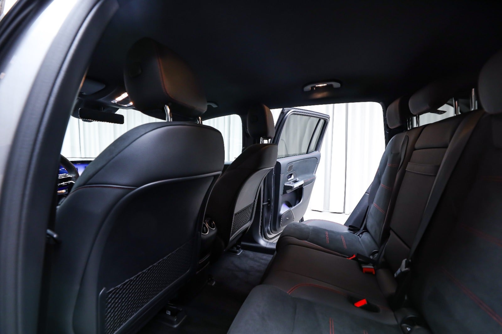 Mercedes-Benz EQB 250+ (5/8)