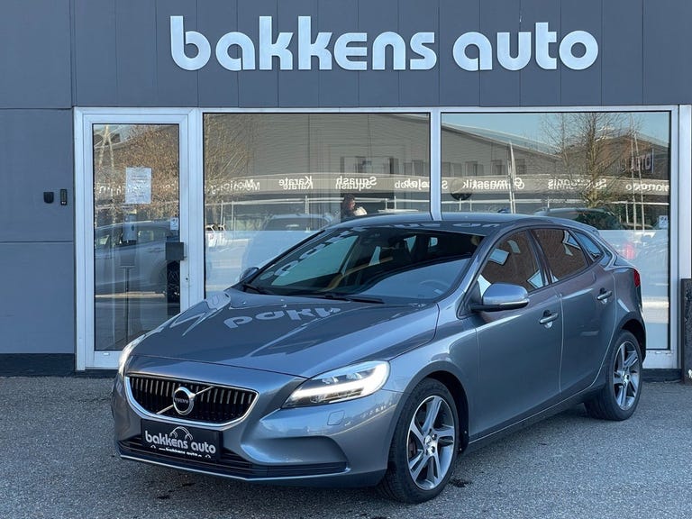 Volvo V40 D2 120 Momentum aut.