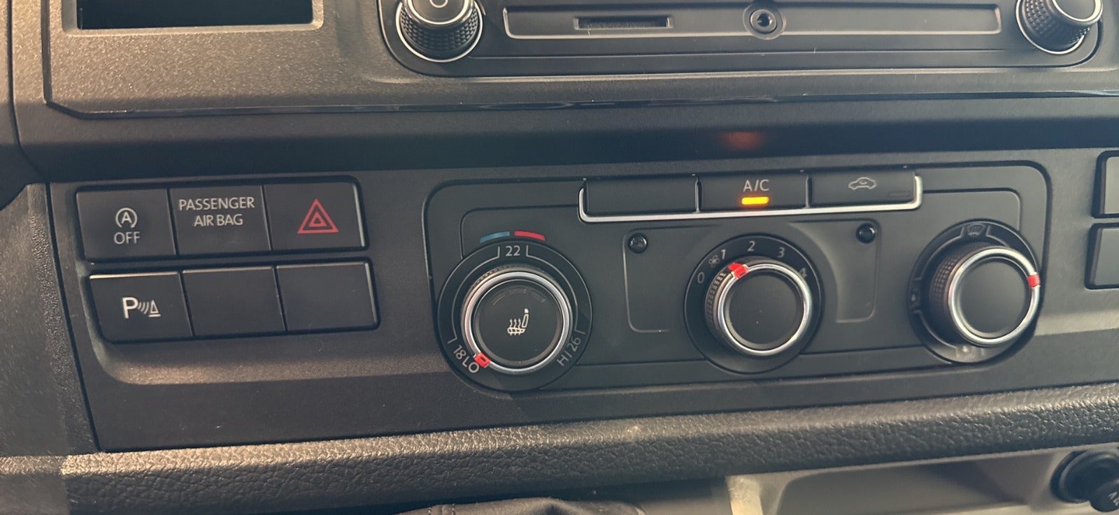 Billede af VW Transporter 2,0 TDi 114 Kassevogn lang BMT