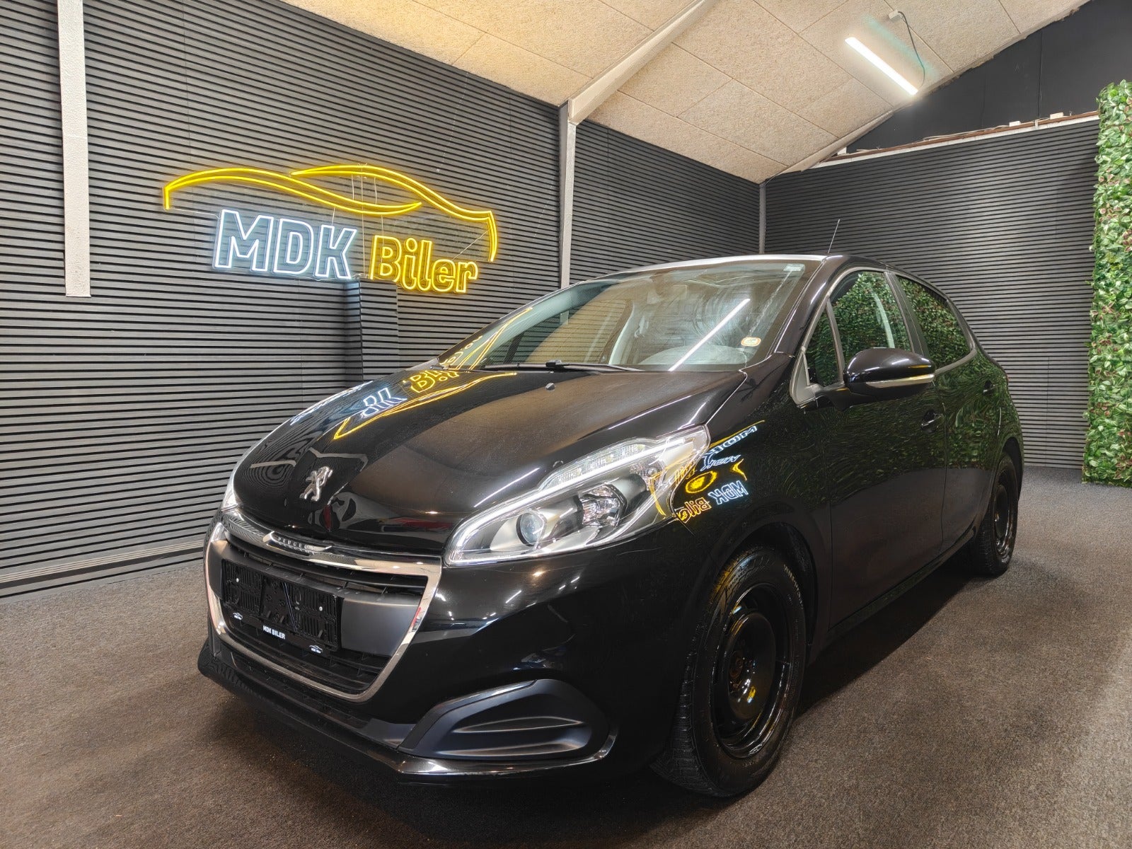 Billede af Peugeot 208 1,2 VTi 82 Allure Sky