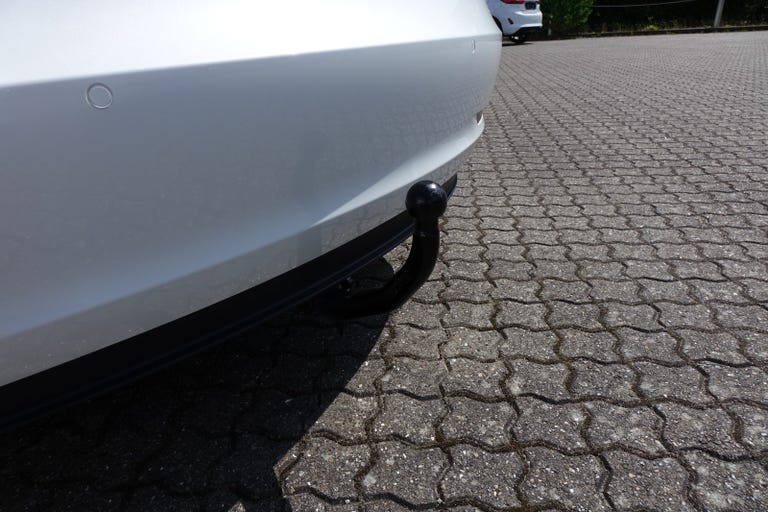 Tesla Model 3 RWD