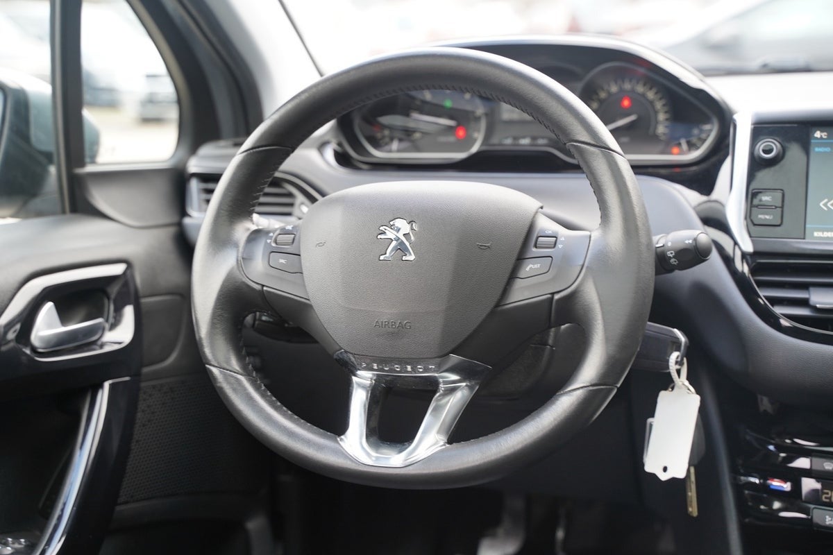 Billede af Peugeot 208 1,5 BlueHDi 100 Signature Sky