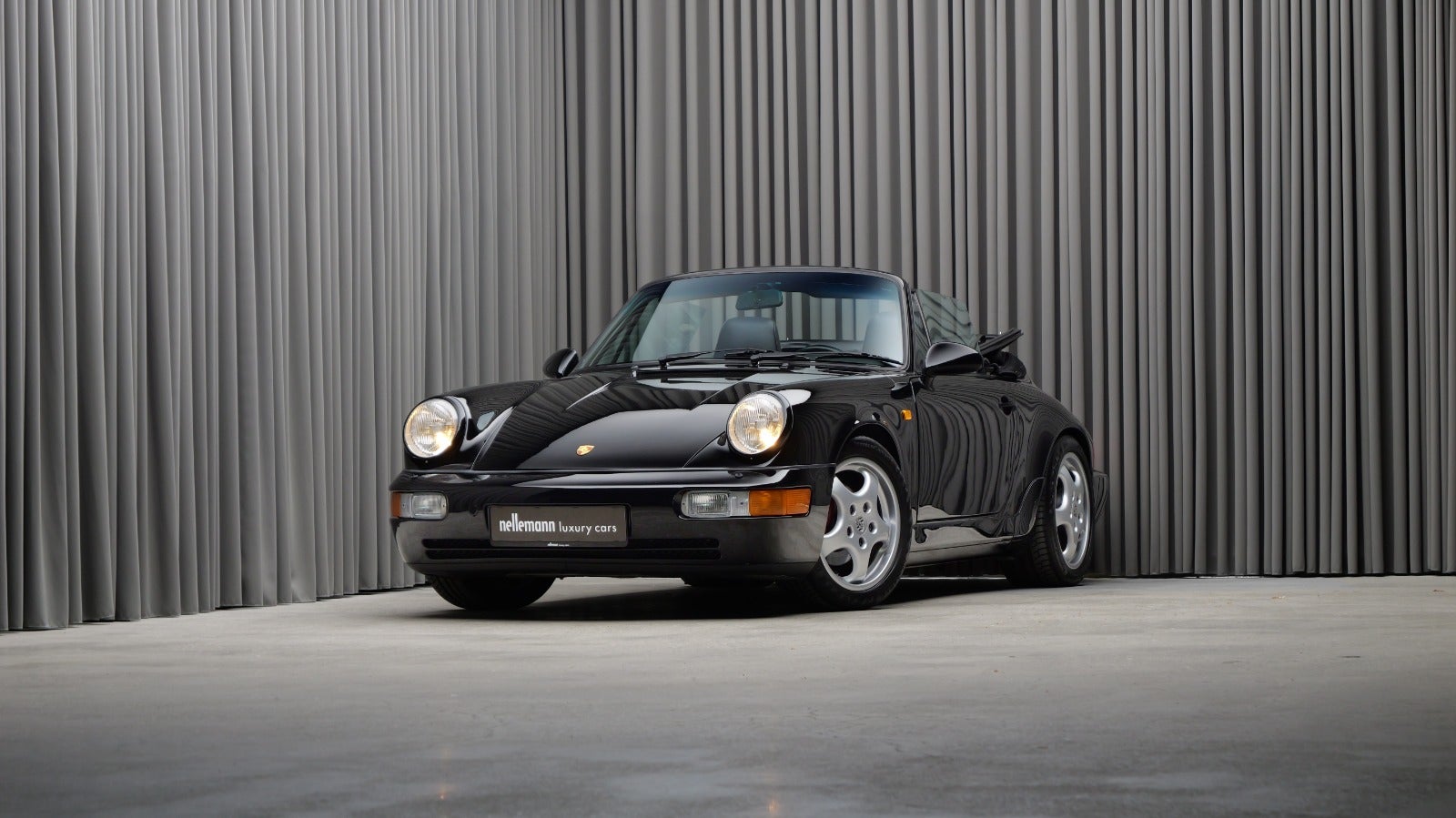 Porsche 911 Carrera 2 Cabriolet
