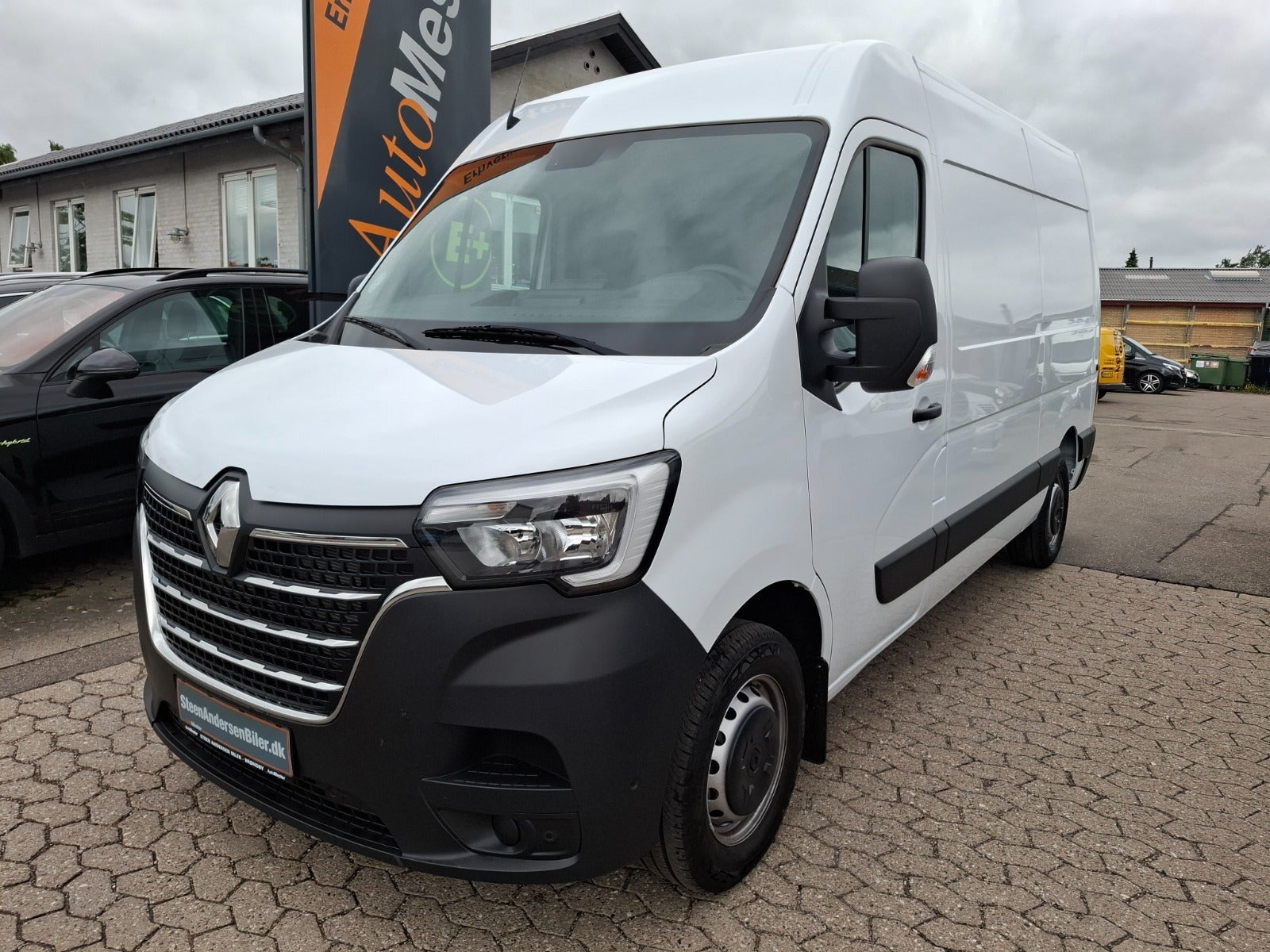 Renault Master IV T33 2024