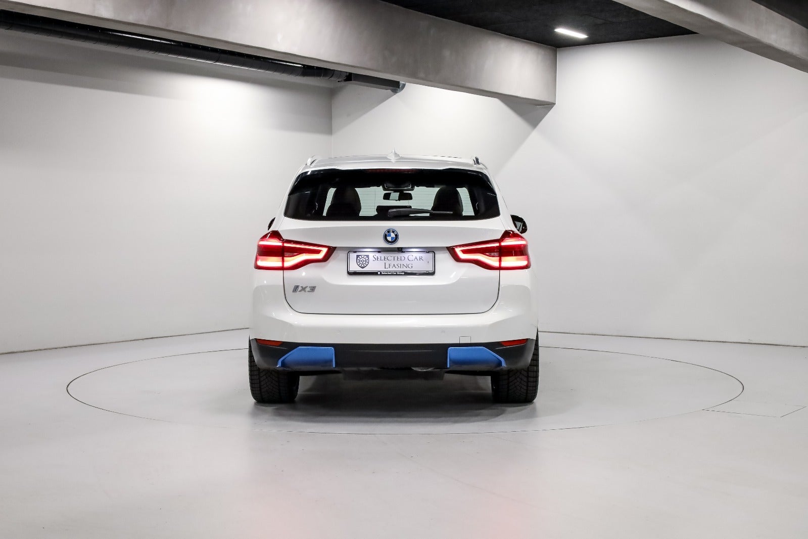 BMW iX3 Charged Plus