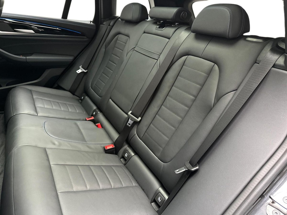 BMW iX3 Charged Plus M-Sport billede 12