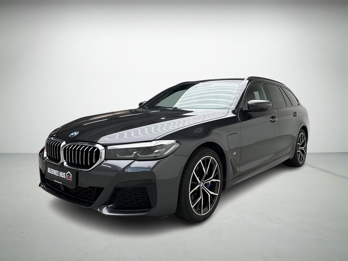 BMW 530e Touring M-Sport aut. billede 1