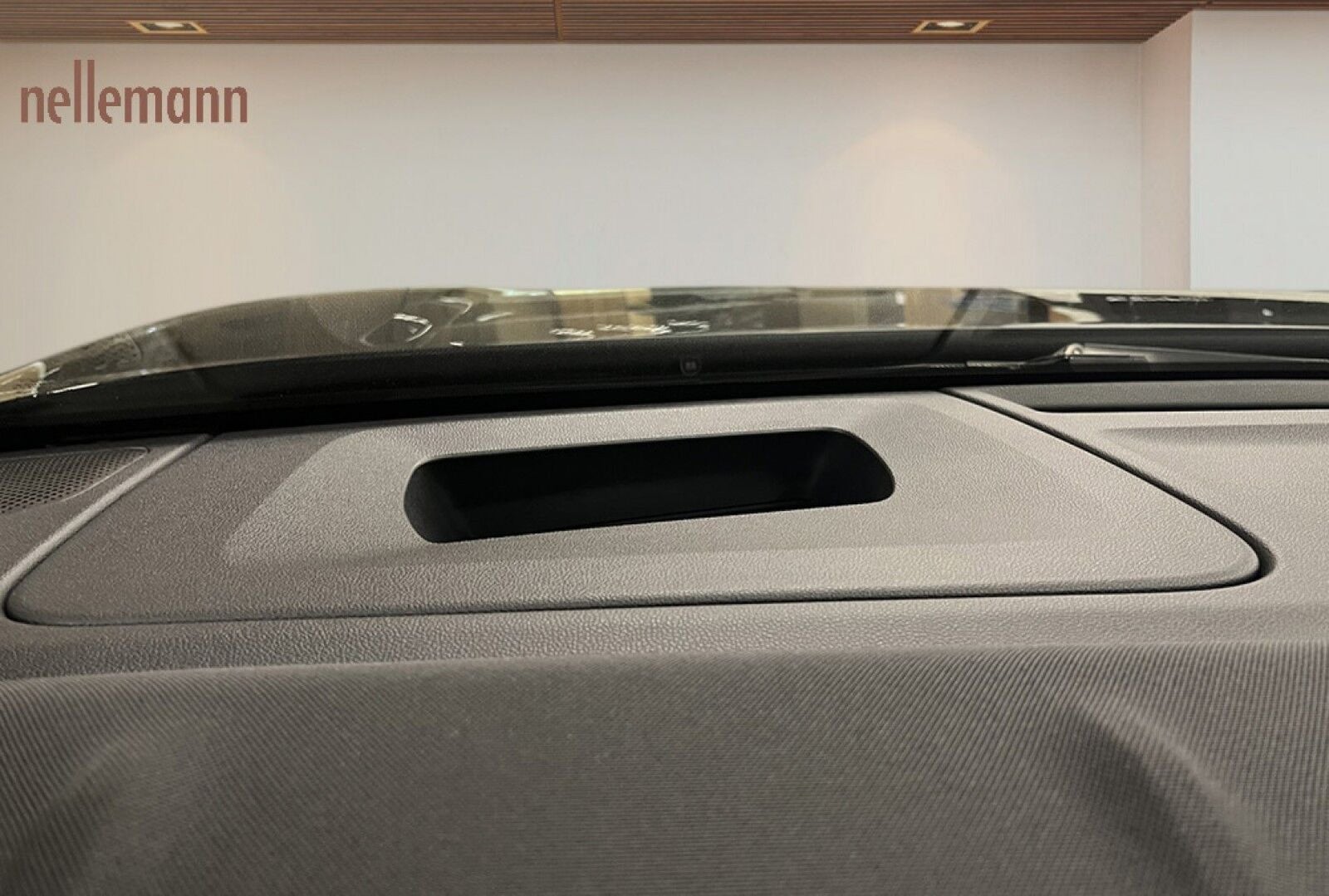 Ford Explorer Select Extended Range