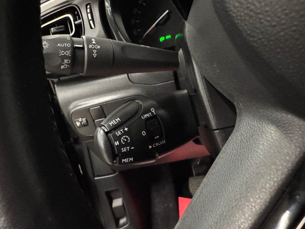 Citroën C3 PureTech 83 Shine Citroën C3 PureTech 83 Shine