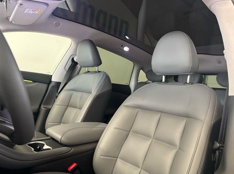 MG IM6 Performance AWD