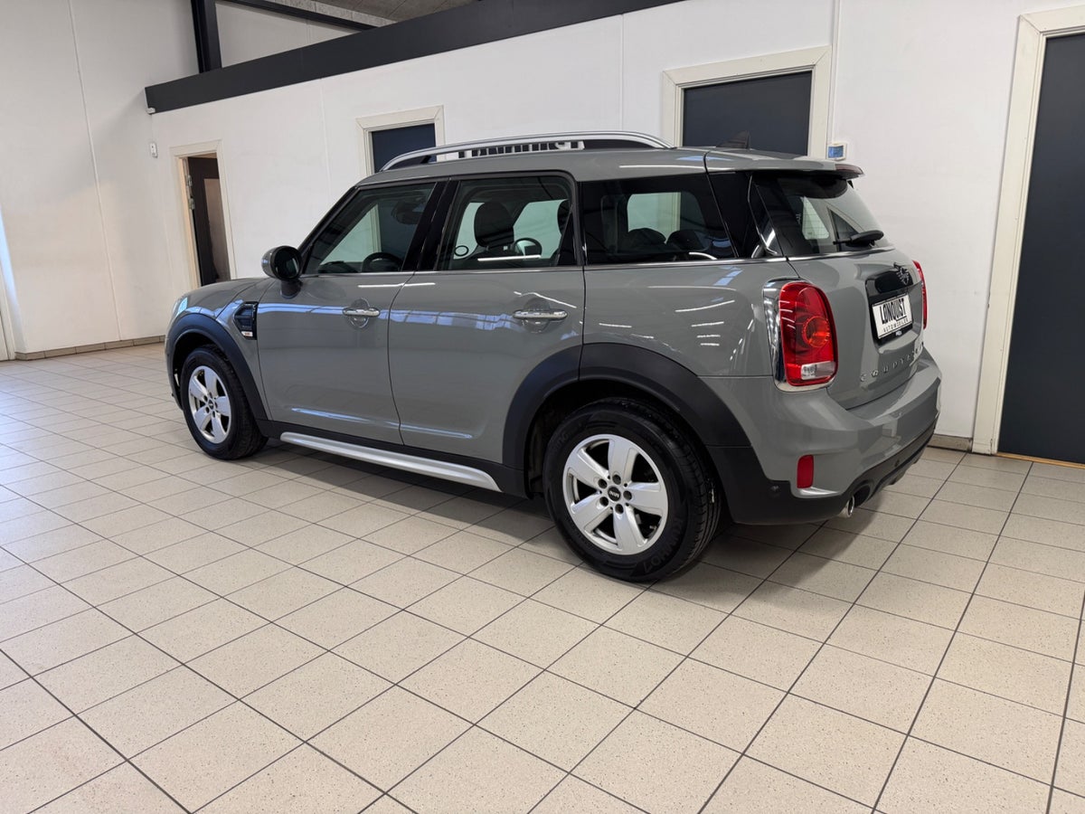 MINI Countryman Cooper Essential aut.