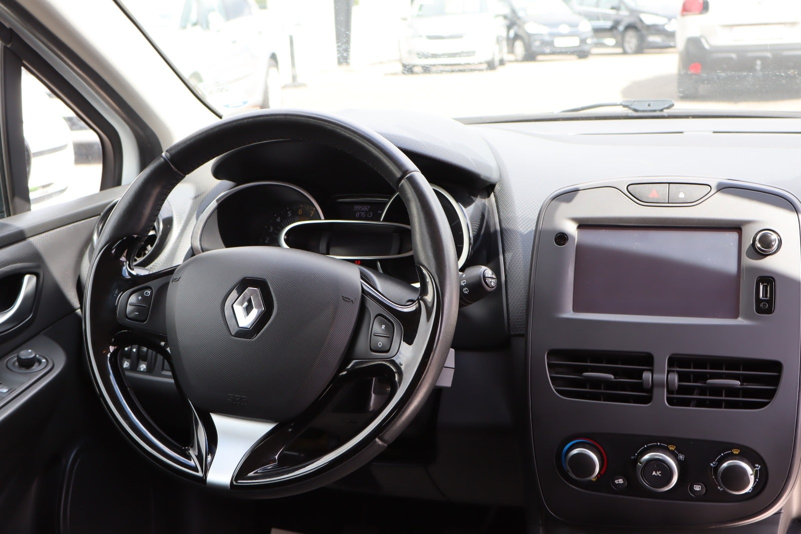 Billede af Renault Clio IV 0,9 TCe 90 Dynamique Sport Tourer