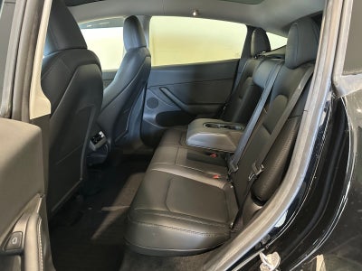 Tesla Model Y RWD