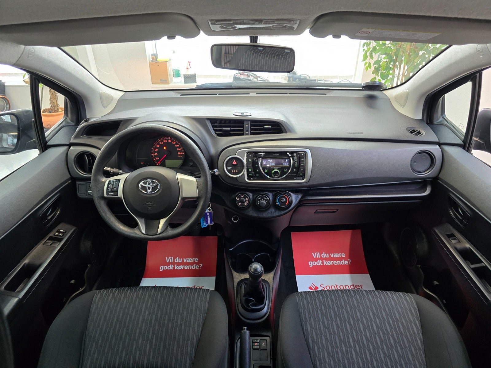 Billede af Toyota Yaris 1,0 VVT-i T1