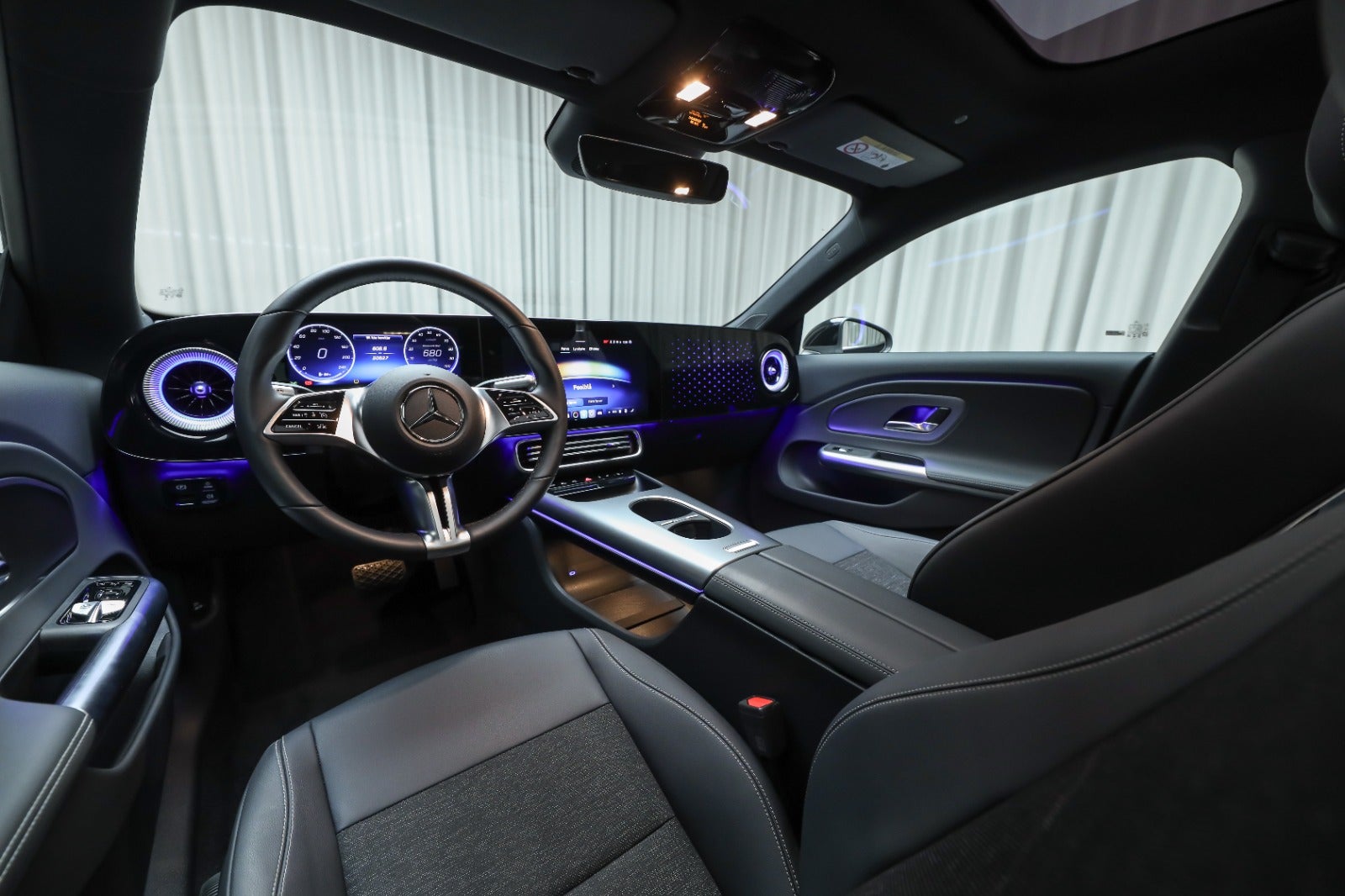 Mercedes-Benz CLA 250+ (4/8)