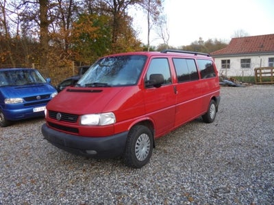 VW Caravelle 2,5 TDi 102 lang 9prs 4d