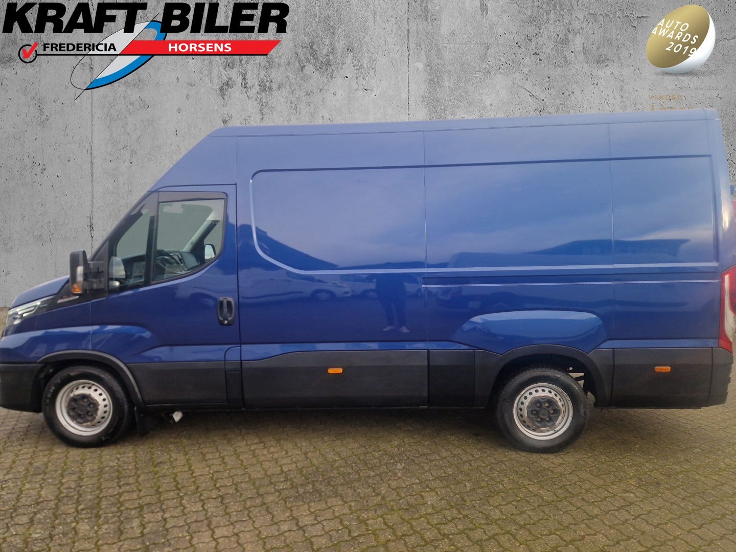 Billede af Iveco Daily 3,0 35S18 12m³ Van AG8