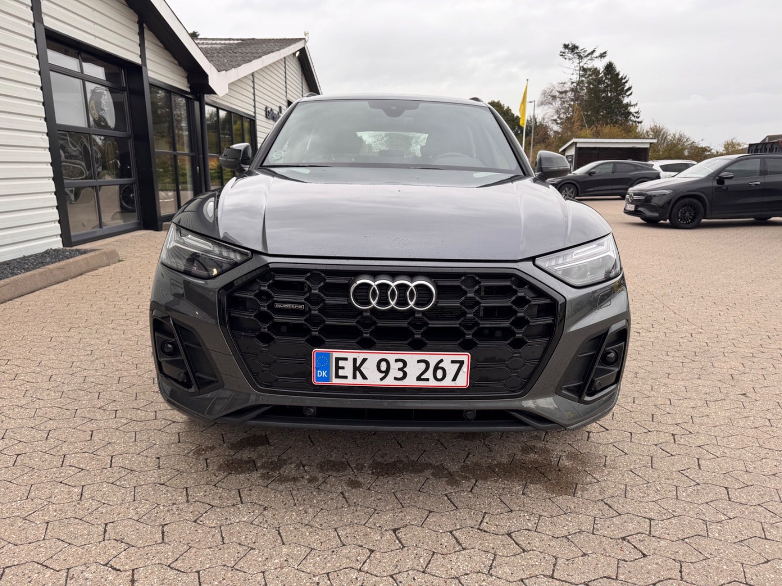 Audi Q5 TFSi S-line Edition S-tr.