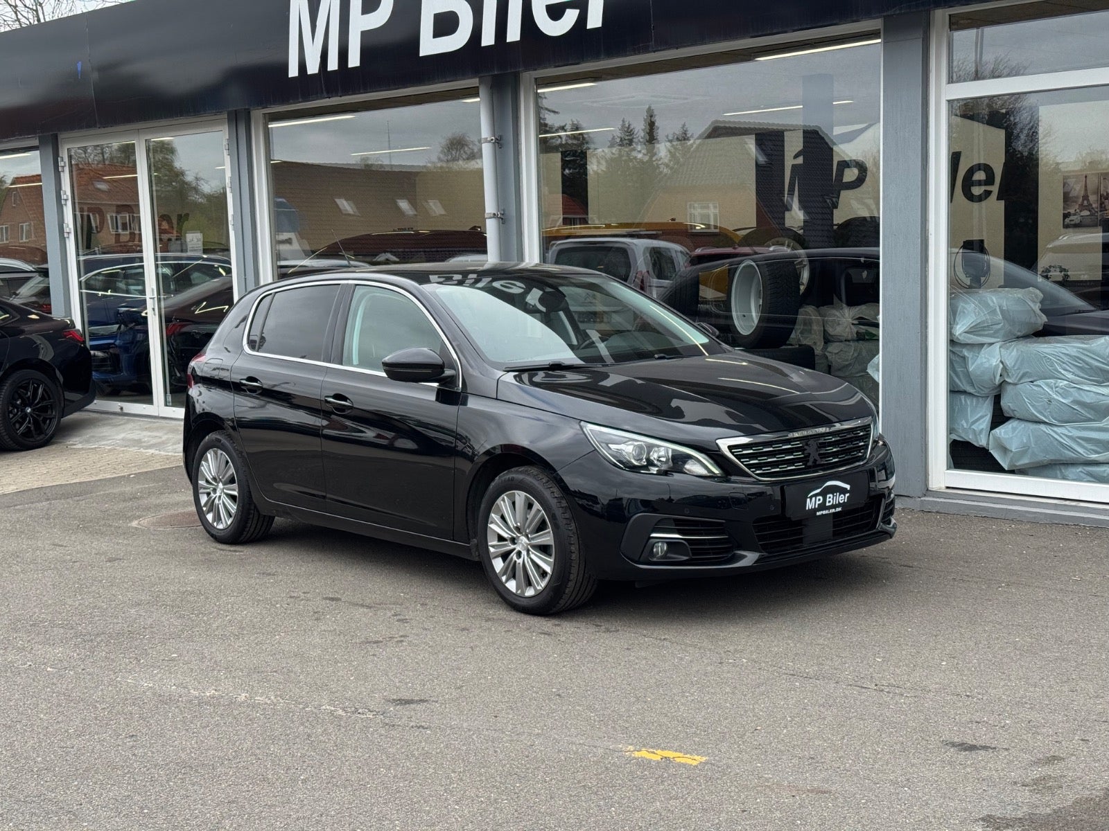 Billede af Peugeot 308 1,6 BlueHDi 120 Allure Sky