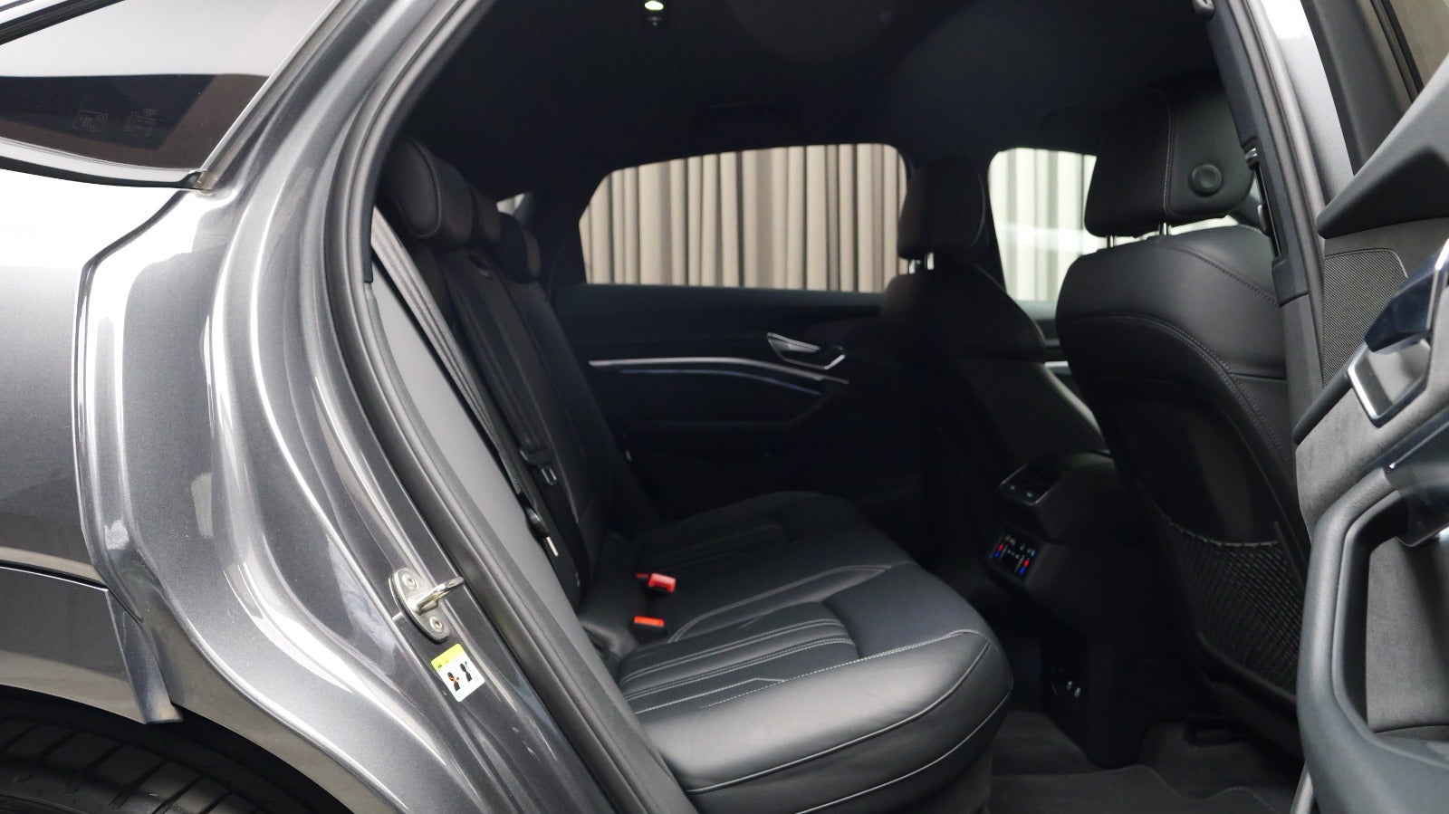Audi e-tron S-line Sportback quattro