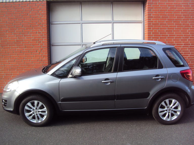 Suzuki SX4 CombiBack Tour